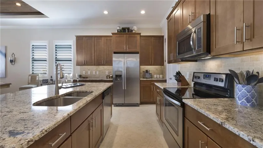 1410  Redona  WAY, Naples, FL 34113