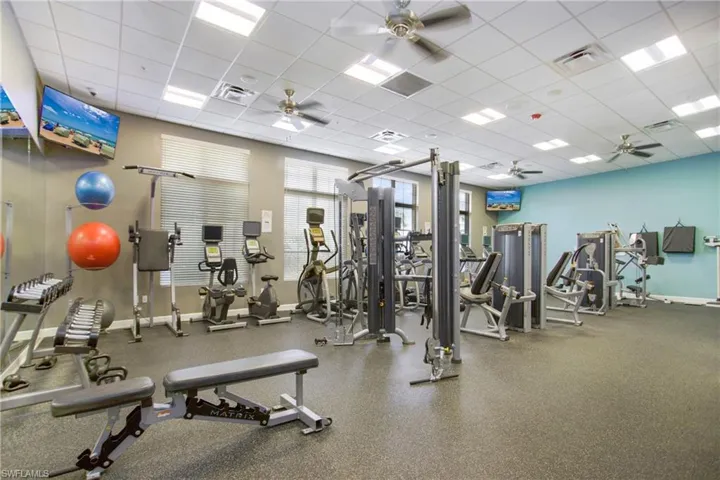 1410  Redona  WAY, Naples, FL 34113