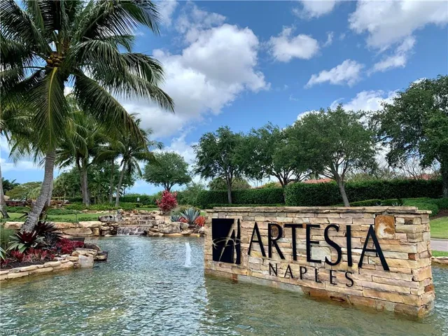 1410  Redona  WAY, Naples, FL 34113