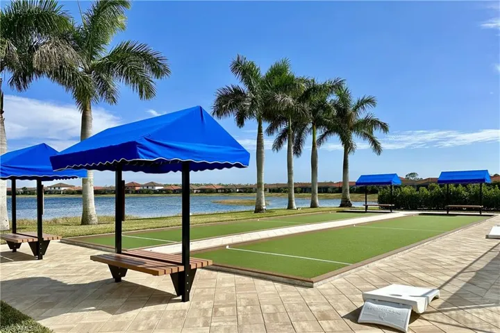 1410  Redona  WAY, Naples, FL 34113