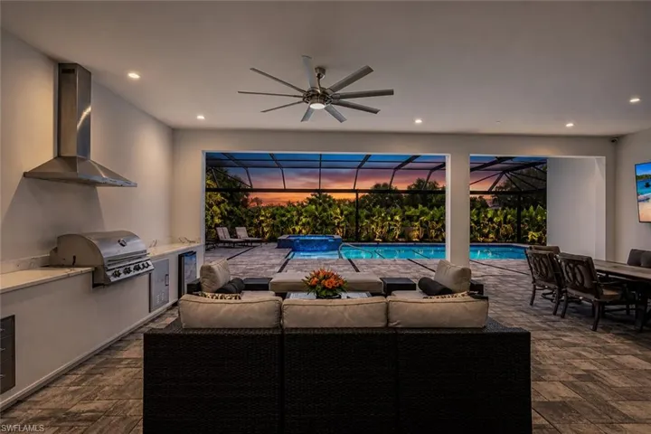 9974 Winterview Dr, Naples, Florida 34109