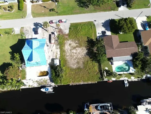 27281  Buccaneer  DR, Bonita Springs, FL 34135