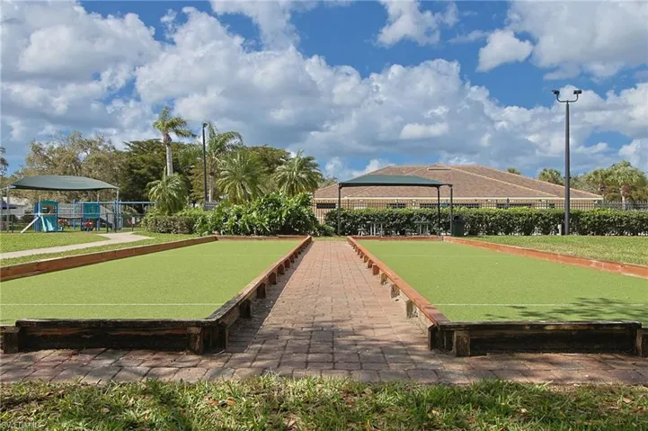 Bocce Ball