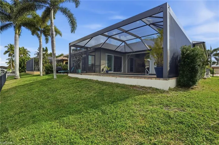 2819 Sw 33rd St, Cape Coral, Florida 33914