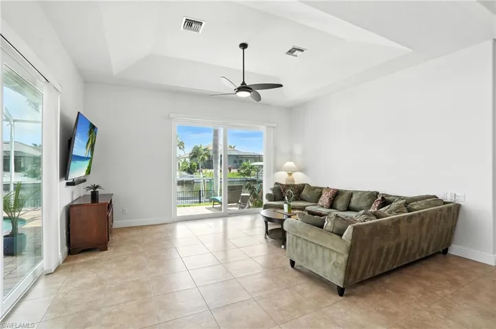 2819 Sw 33rd St, Cape Coral, Florida 33914