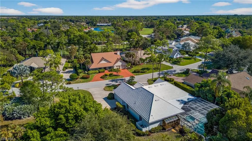 129  Edgemere S WAY, Naples, FL 34105