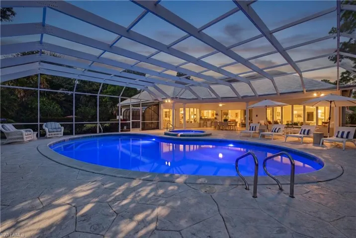 129  Edgemere S WAY, Naples, FL 34105