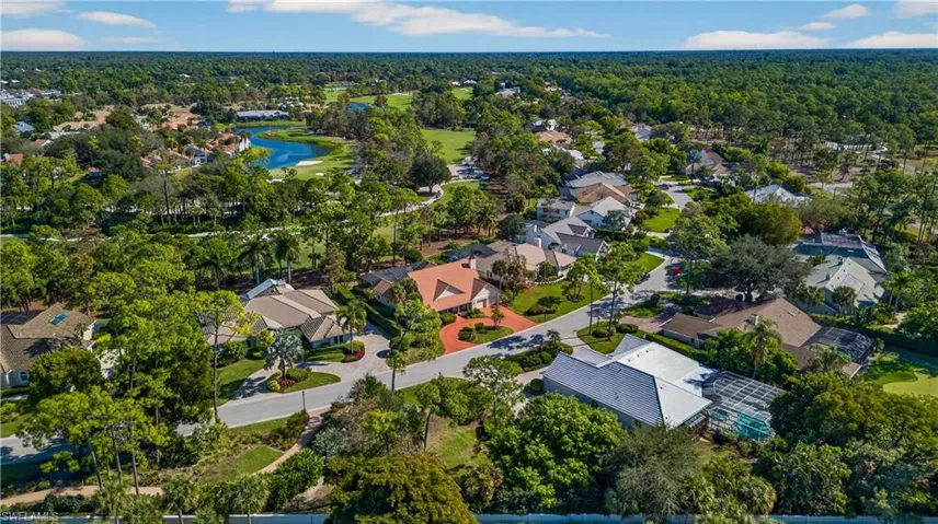129  Edgemere S WAY, Naples, FL 34105
