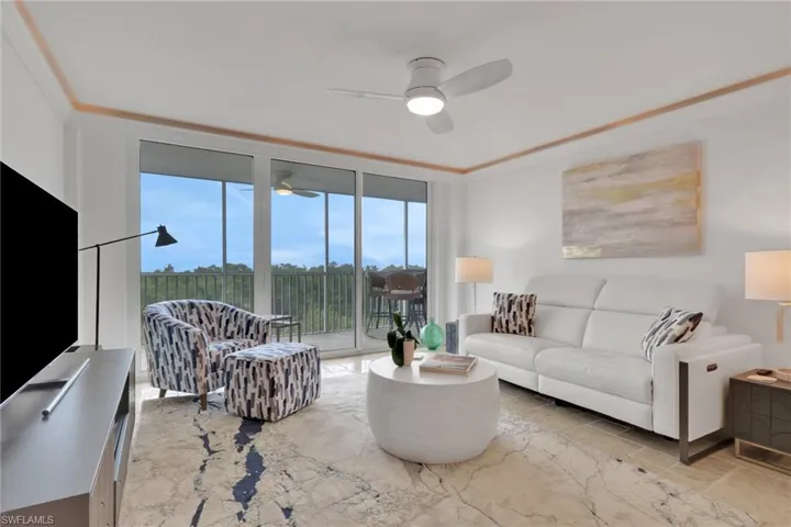 5  Bluebill  AVE, Naples, FL 34108