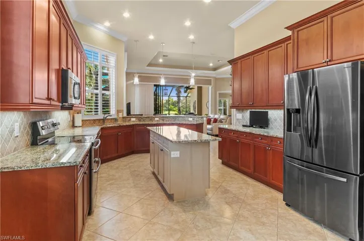 28672  Pienza  CT, Bonita Springs, FL 34135