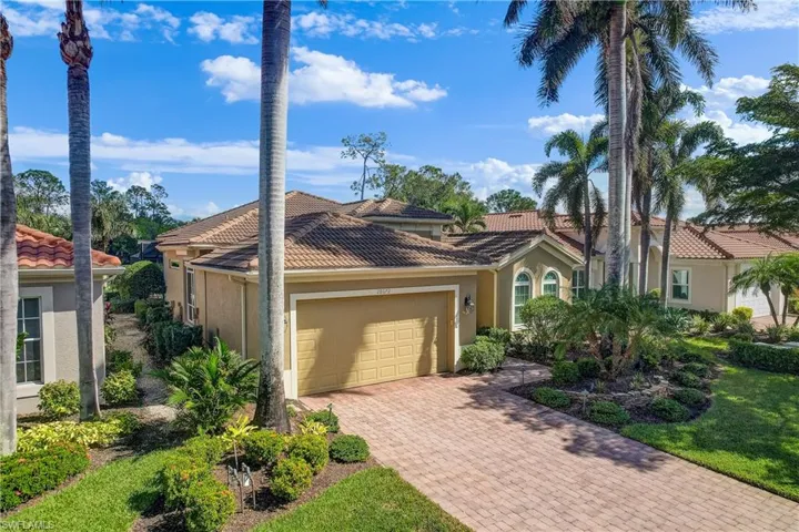 28672  Pienza  CT, Bonita Springs, FL 34135