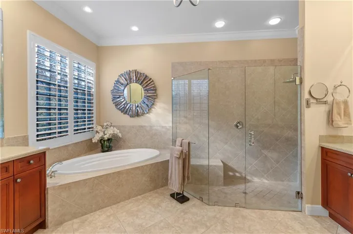 28672  Pienza  CT, Bonita Springs, FL 34135