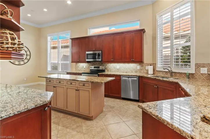 28672  Pienza  CT, Bonita Springs, FL 34135