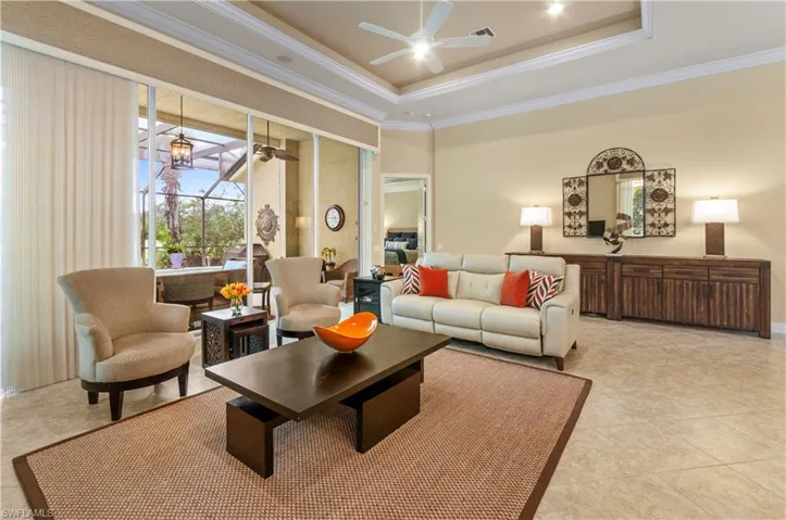 28672  Pienza  CT, Bonita Springs, FL 34135