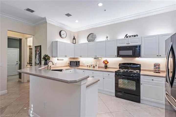 4526 Cardinal Cove Ln, Naples, Florida 34114
