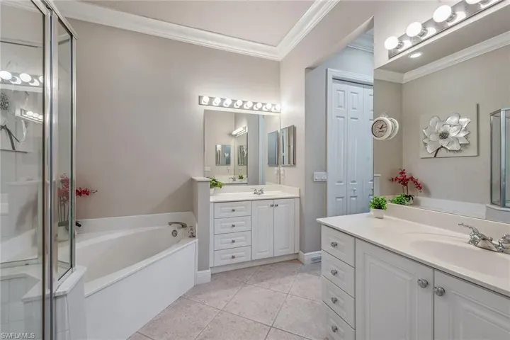 4526 Cardinal Cove Ln, Naples, Florida 34114