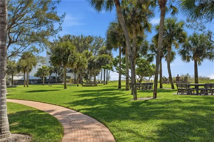 Moorings Beach Club
