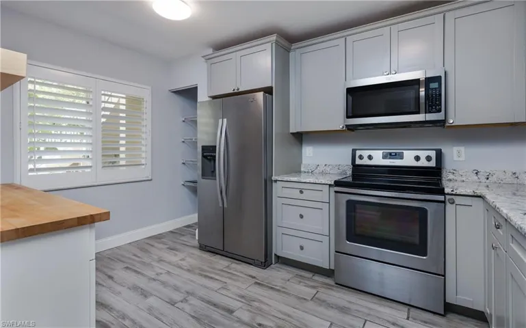 3451  County Barn  RD, Naples, FL 34112