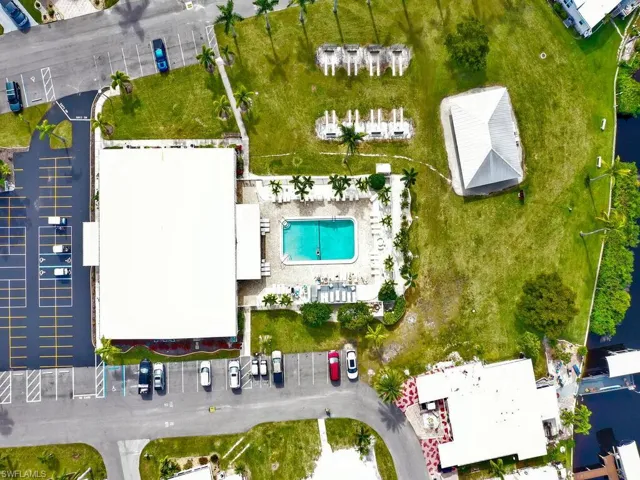 37 Channel Ln, Fort Myers, Florida 33905