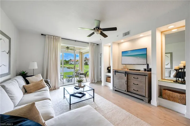 6650 Huntington Lakes Cir 102, Naples, Florida 34119