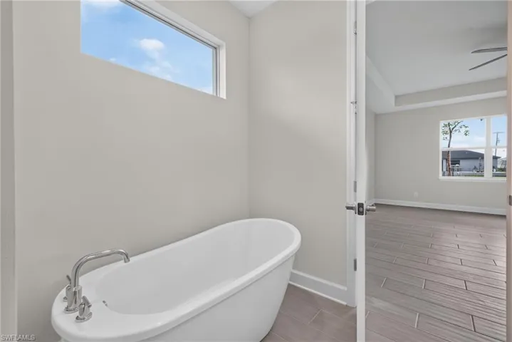 633 Sw 13th St, Cape Coral, Florida 33991