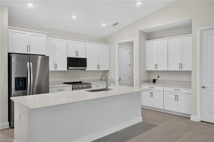633 Sw 13th St, Cape Coral, Florida 33991