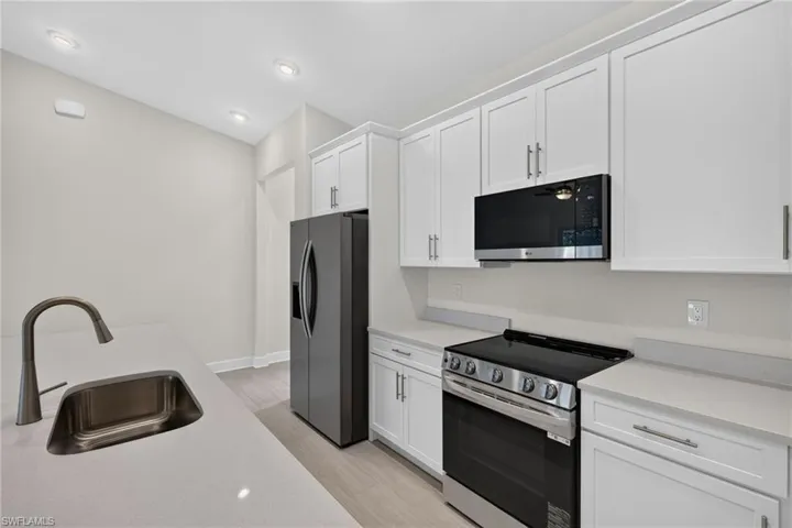 633 Sw 13th St, Cape Coral, Florida 33991