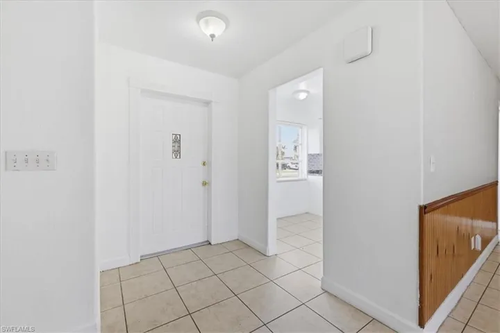 2540 Se 25th Ave, Cape Coral, Florida 33904