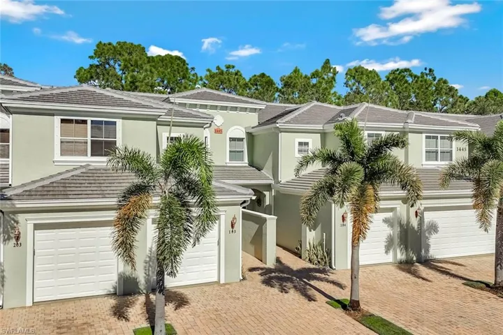 1445  Mariposa  CIR, Naples, FL 34105