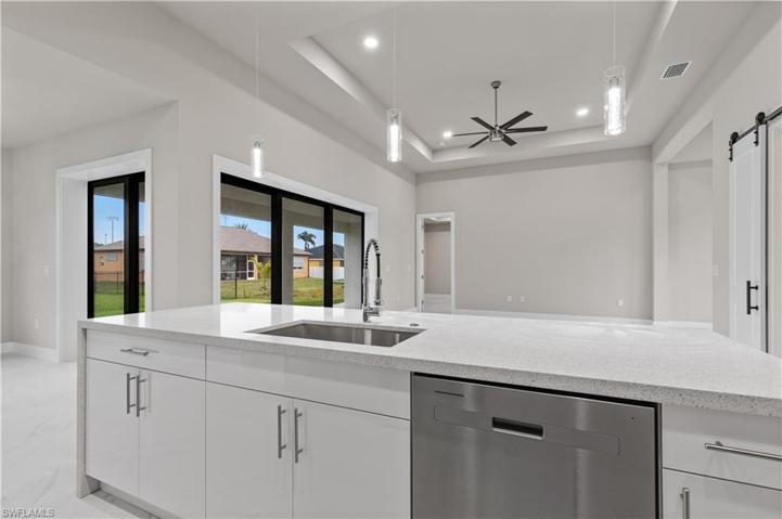 1701 NW 9th TER, CAPE CORAL FL 33993