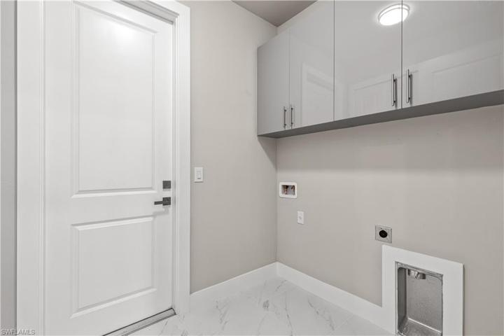1701 NW 9th TER, CAPE CORAL FL 33993