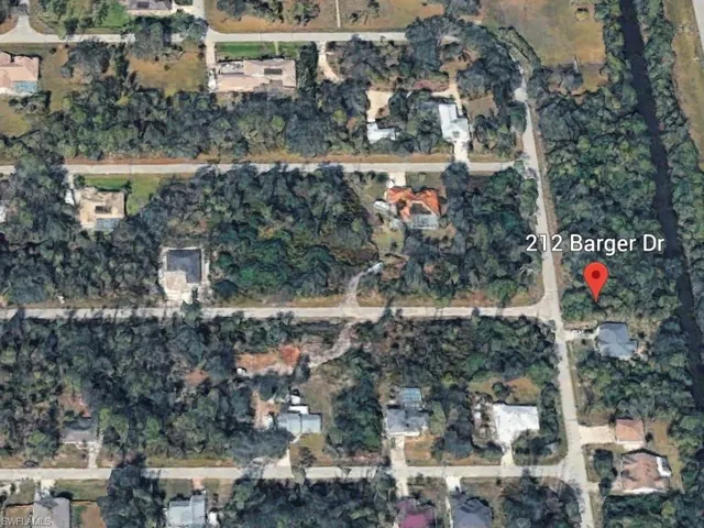 Aerial map of property and surrounding area