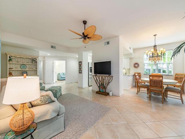 7120  Timberland  CIR, Naples, FL 34109