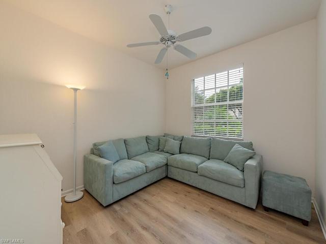7120  Timberland  CIR, Naples, FL 34109