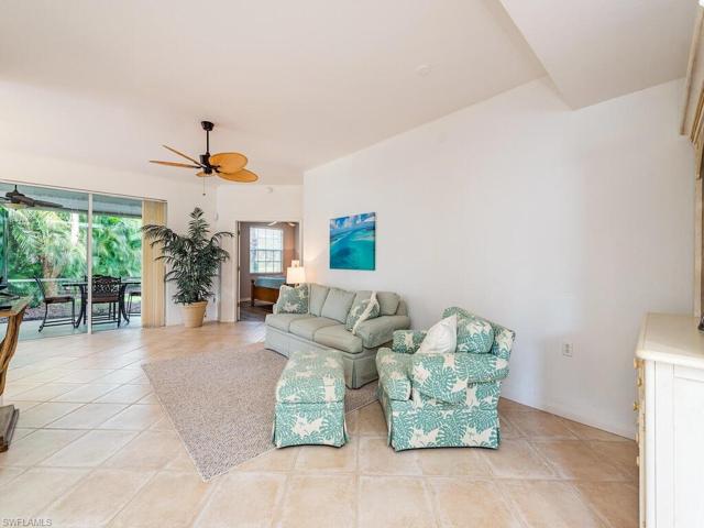 7120  Timberland  CIR, Naples, FL 34109