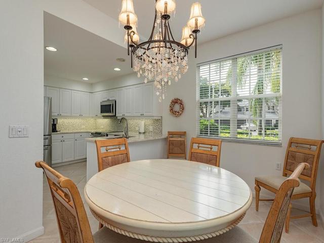 7120  Timberland  CIR, Naples, FL 34109