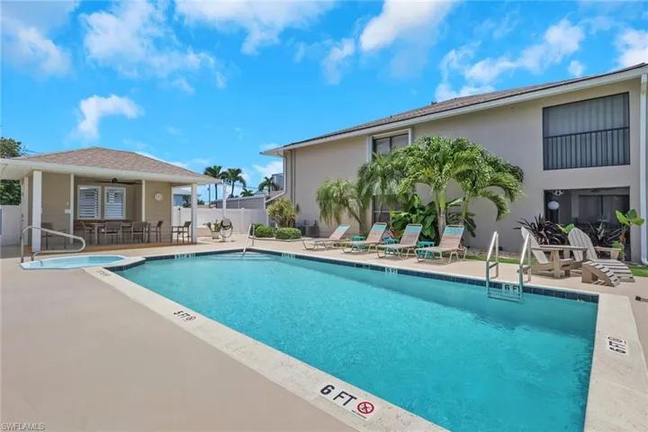 912 48th Ter 107, Cape Coral, Florida 33914