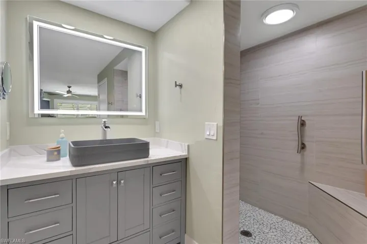 912 48th Ter 107, Cape Coral, Florida 33914