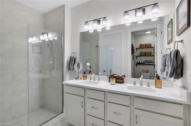 1009  Tranquil Brook  DR, Naples, FL 34114