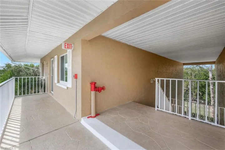 3021 Sandpiper Bay CIR # E301, NAPLES FL 34112