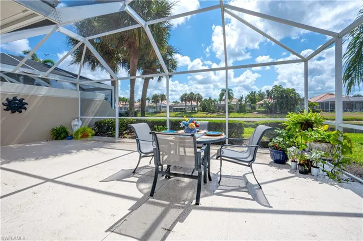 4154  Los Altos S CT, Naples, FL 34109
