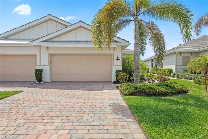 14791  Edgewater  CIR, Naples, FL 34114