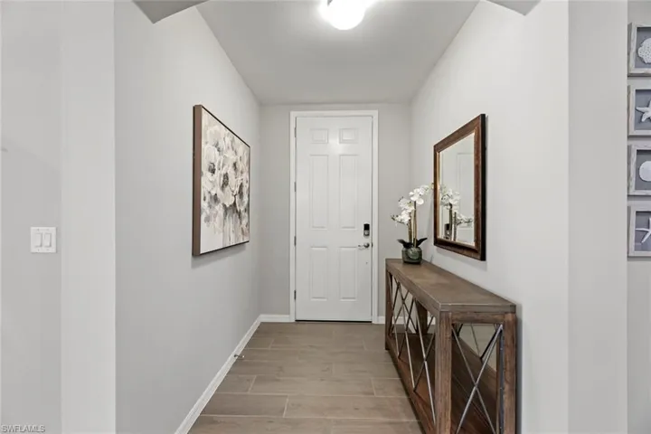 14791  Edgewater  CIR, Naples, FL 34114