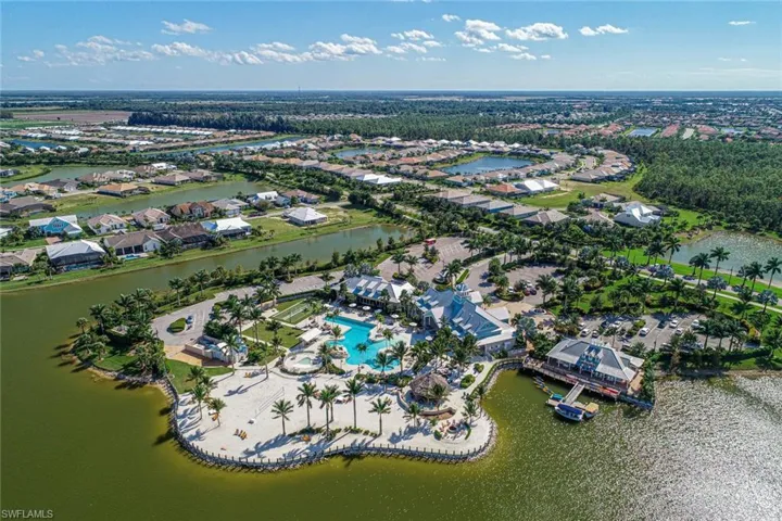 14791  Edgewater  CIR, Naples, FL 34114