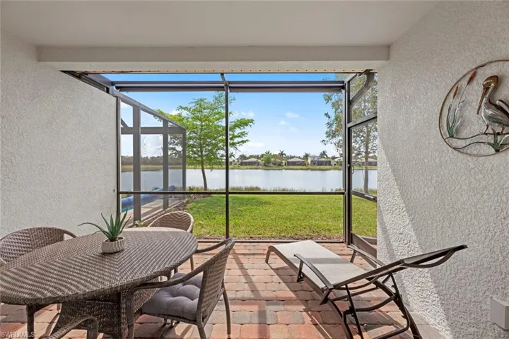 14791  Edgewater  CIR, Naples, FL 34114