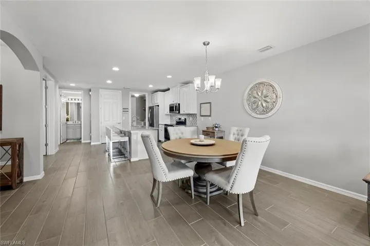 14791  Edgewater  CIR, Naples, FL 34114