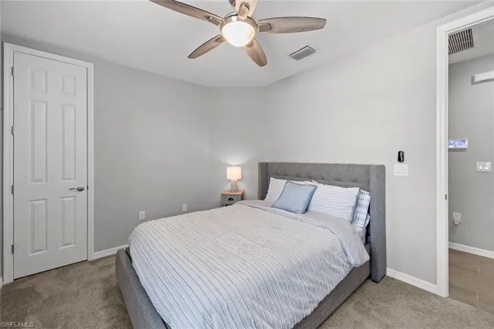 14791  Edgewater  CIR, Naples, FL 34114