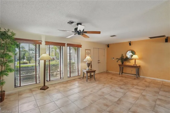 5325 Colonade Ct, Cape Coral Fl 33904