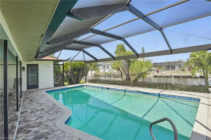 5325 Colonade Ct, Cape Coral Fl 33904