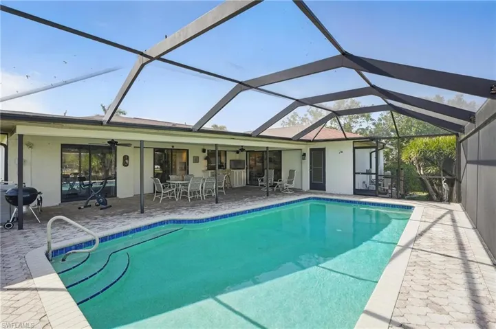 5325 Colonade Ct, Cape Coral Fl 33904